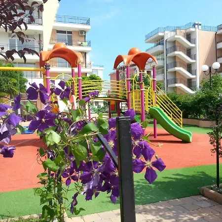 Modern Apartment In Closed Complex With A Pool Солнечный берег